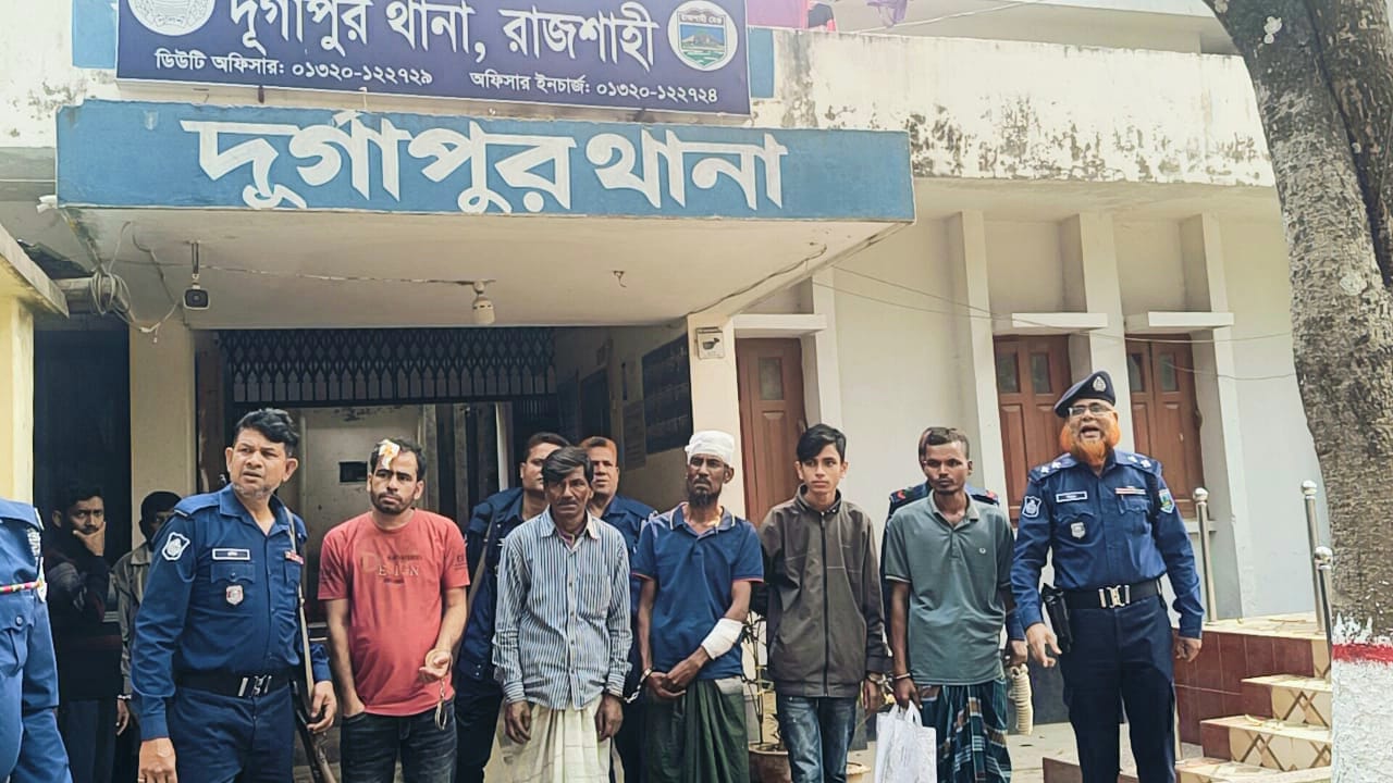 দুর্গাপুরে ২৯ জনের বিরুদ্ধে মামলা, গ্রেপ্তার ১৫