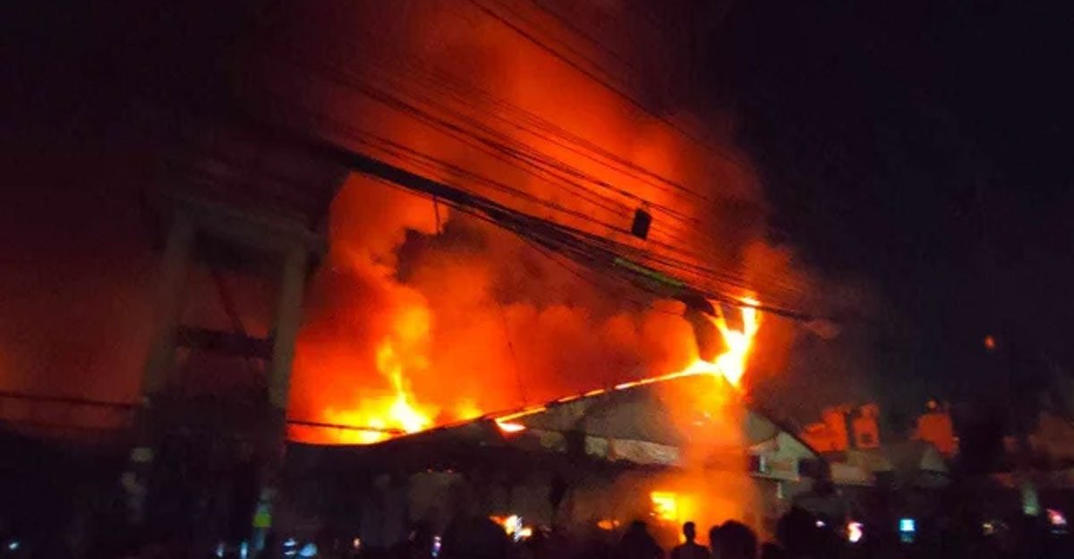 চট্টগ্রামে অয়েল মিলে আগুন