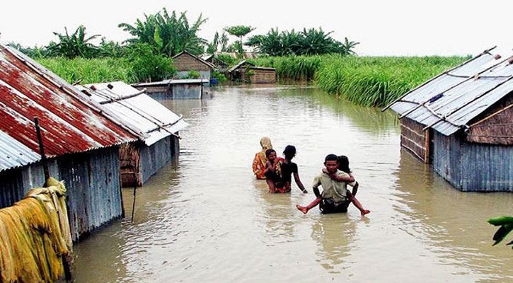 বন্যায় মৃতের সংখ্যা বেড়ে ৭১