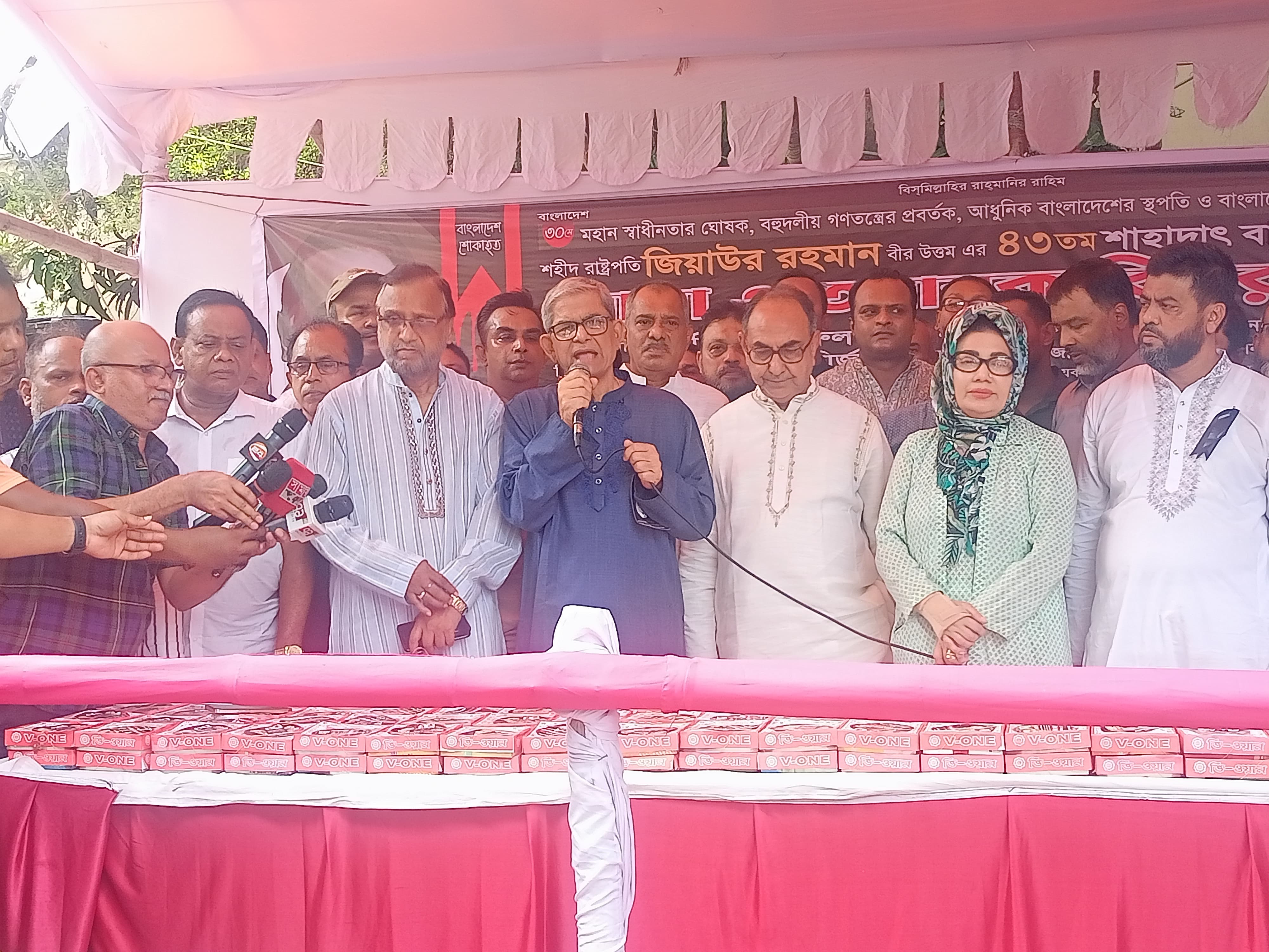 দেশ পুরোপুরি দুর্বৃত্তদের কবলে : মির্জা ফখরুল