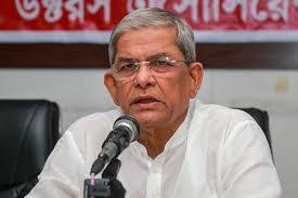 ঠেলাঠেলিতে মেজাজ হারালেন মির্জা ফখরুল