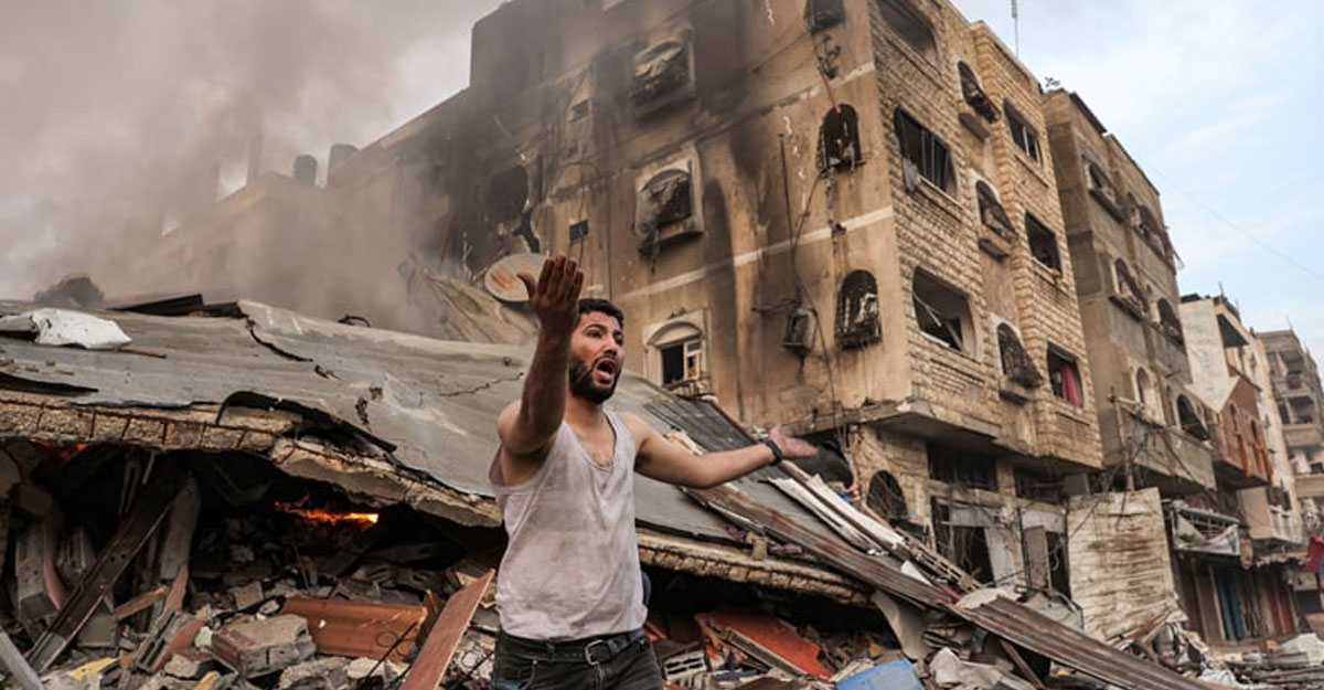 গাজায় ইসরায়েলি হামলায় প্রাণহানি ৩২ হাজার ছুঁই ছুঁই