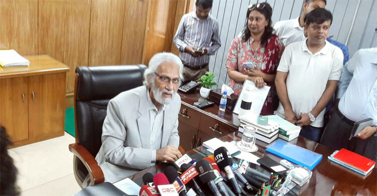 আইন মেনে কাজ করলে দুর্নীতি এমনিতেই কমবে: উপদেষ্টা আরিফ