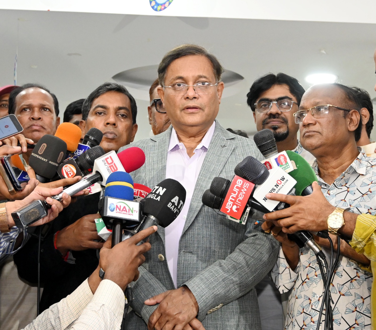 ইসরাইলে অস্ত্র সরবরাহ বন্ধের আশা পররাষ্ট্রমন্ত্রীর