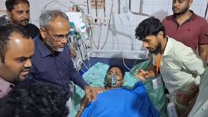 ঢাকা মেডিকেল থেকে সিএমএইচে হাসনাত আব্দুল্লাহ