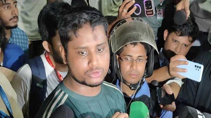 রক্ত মাড়িয়ে সংলাপ নয়: কোটা সংস্কার আন্দোলনের সমন্বয়ক হাসনাত