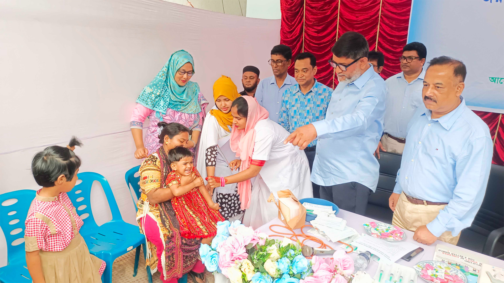 আটদিনে হামের টিকা পেয়েছে ৯ লাখ ৪৩ হাজার শিশু