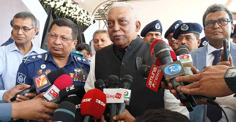 কারাগারে রাজবন্দি নেই, আছে  বিএনপির অ্যাক্টিভিস্ট : স্বরাষ্ট্রমন্ত্রী