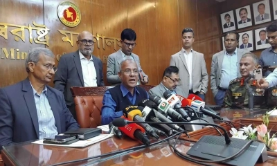 হাদির হামলাকারীদের ধরিয়ে দিলে ৫০ লাখ টাকা পুরস্কার: স্বরাষ্ট্র উপদেষ্টা