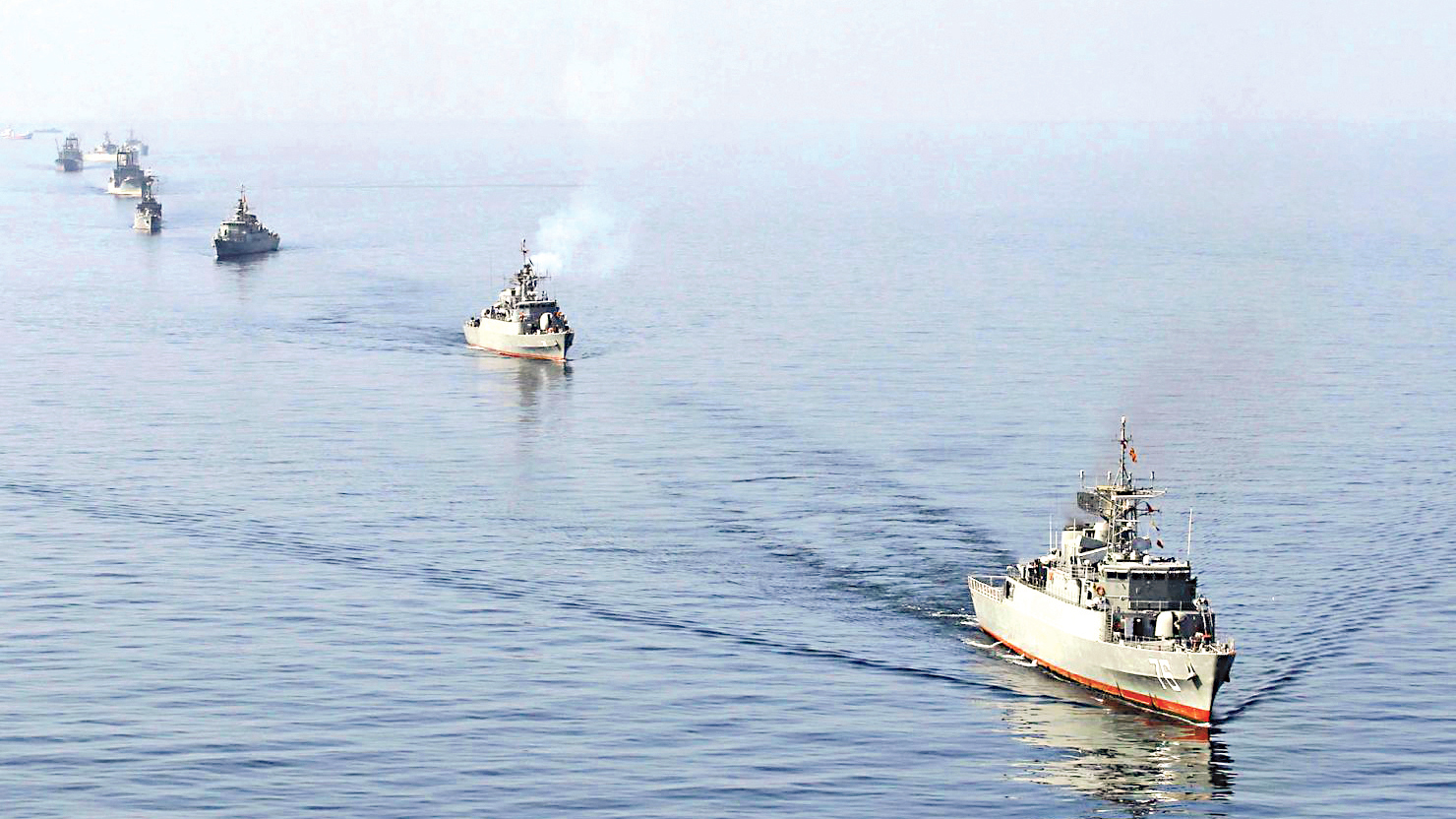 হরমুজ খুলতে আন্তর্জাতিক জোট গঠন করছে যুক্তরাষ্ট্র