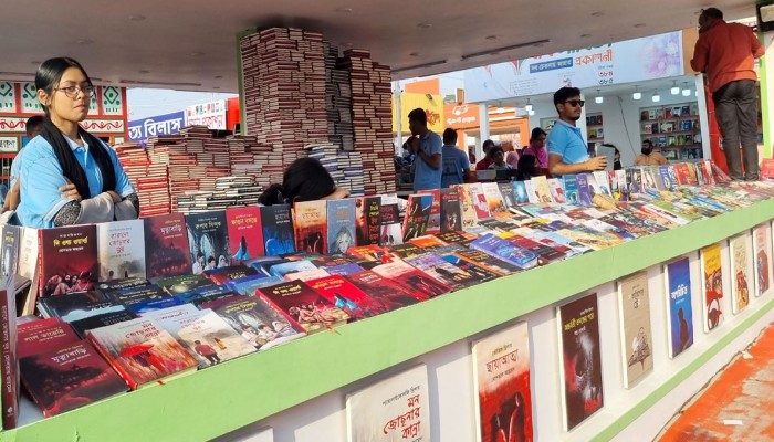 বইমেলার স্টল ভাড়া কমছে ২৫ শতাংশ