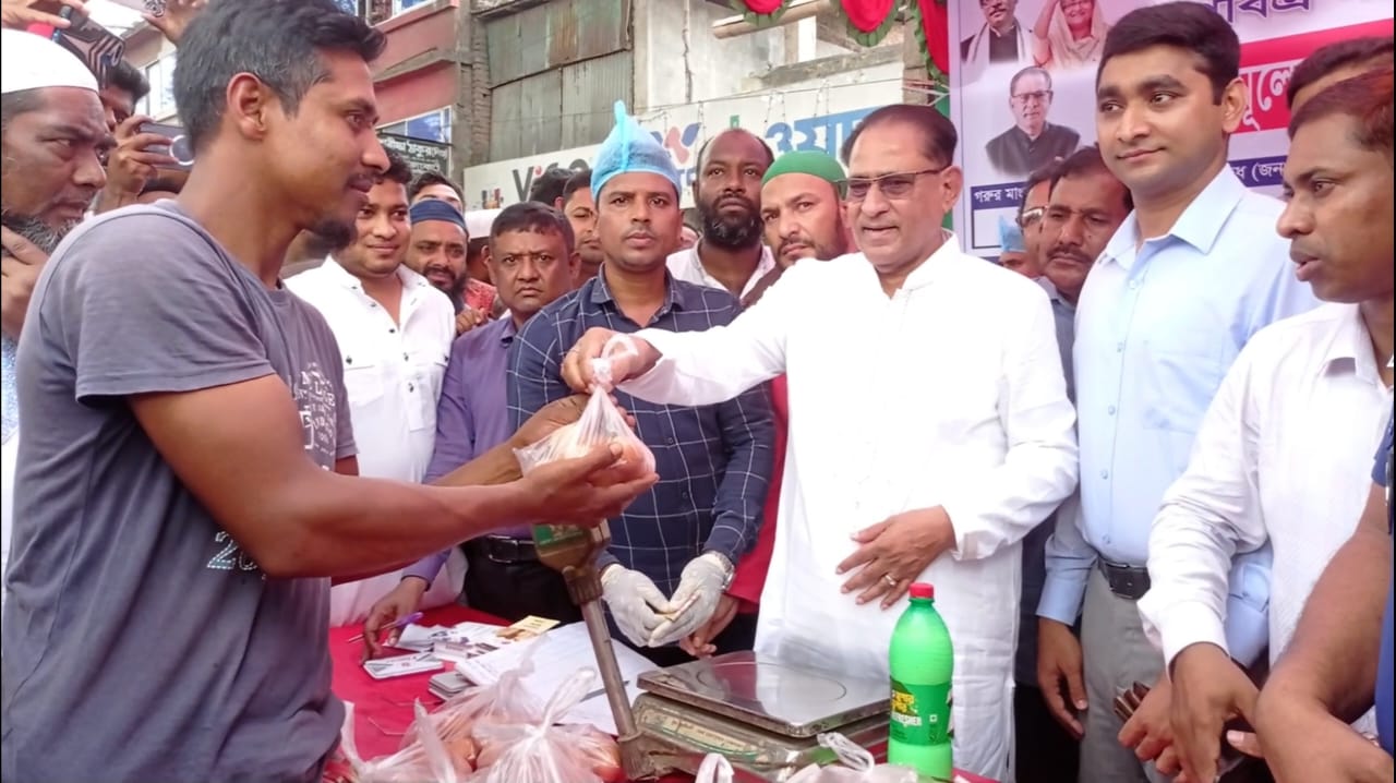 ষড়যন্ত্রের মধ্যেও প্রধানমন্ত্রী জনগণের কল্যাণে কাজ করছেন : প্রাণিসম্পদ মন্ত্রী