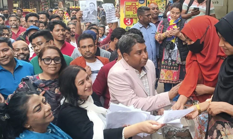 তারেক রহমানের পক্ষে ভোট চাইতে মাঠে শর্মিলা রহমান