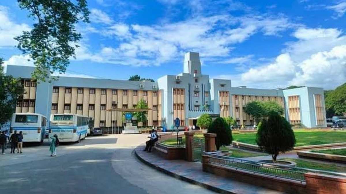 রাকসু নির্বাচন : খসড়া ভোটার তালিকা প্রকাশ, ভোটার ২৫১৫২