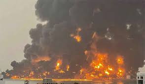 ইয়েমেনের বন্দর ও জ্বালানি স্থাপনায় ইসরায়েলের হামলা, নিহত ৯