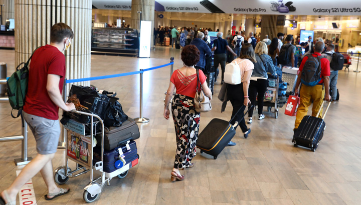 ইসরায়েলি নাগরিকদের বাড়ছে দেশ ছাড়ার প্রবণতা