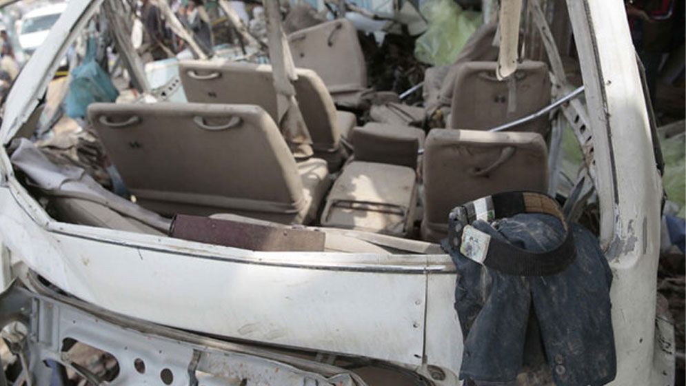 ইয়েমেনে যাত্রীবাহী বাস উল্টে নিহত ১৪