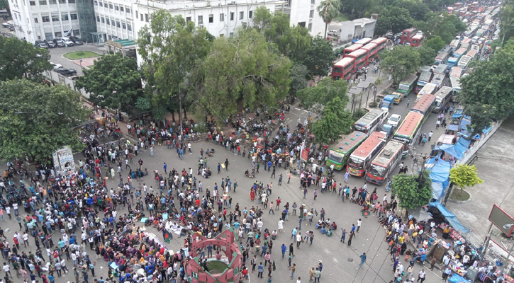 রাজধানীতে ভয়াবহ যানজটে জনভোগান্তি