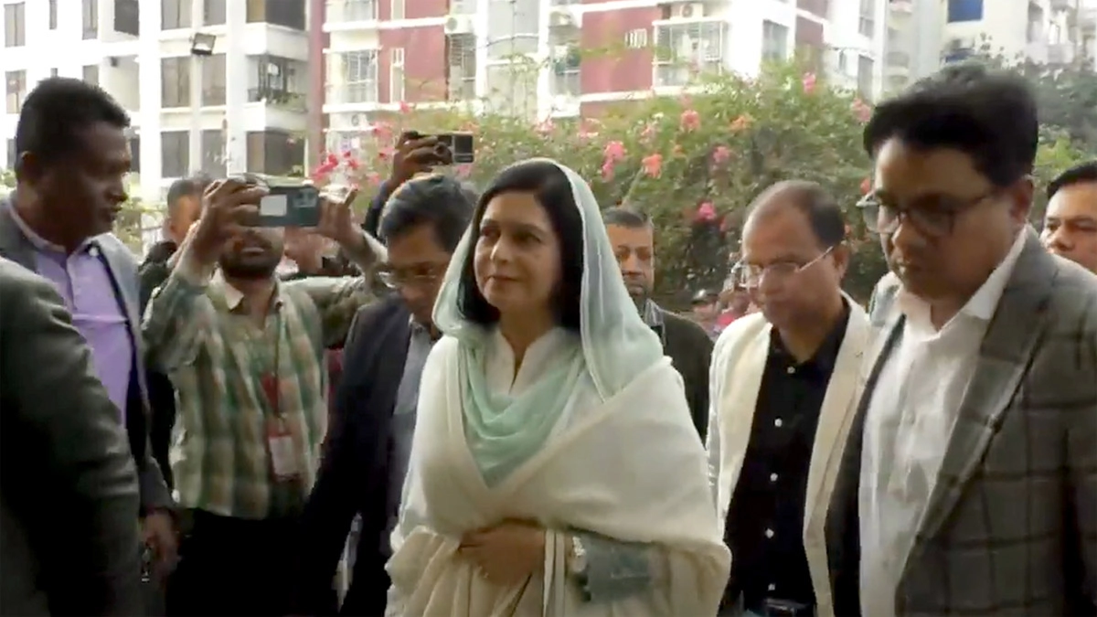 খালেদা জিয়ার দেখতে ফের হাসপাতালে জোবাইদা রহমান