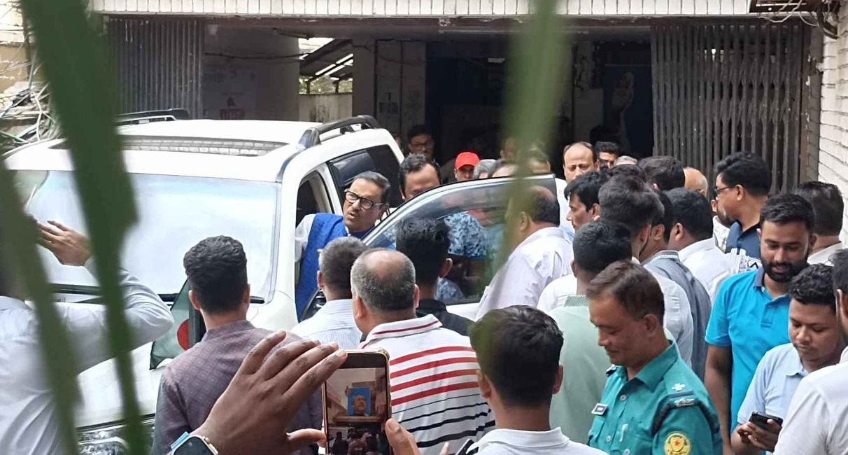 কোটাবিরোধী আন্দোলন : চার মন্ত্রী-প্রতিমন্ত্রীর সঙ্গে কাদেরের বৈঠক