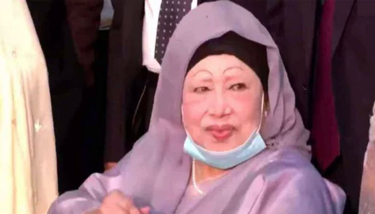 মার্কিন দূতাবাসে বায়োমেট্রিক ফিঙ্গারপ্রিন্ট দিলেন খালেদা জিয়া