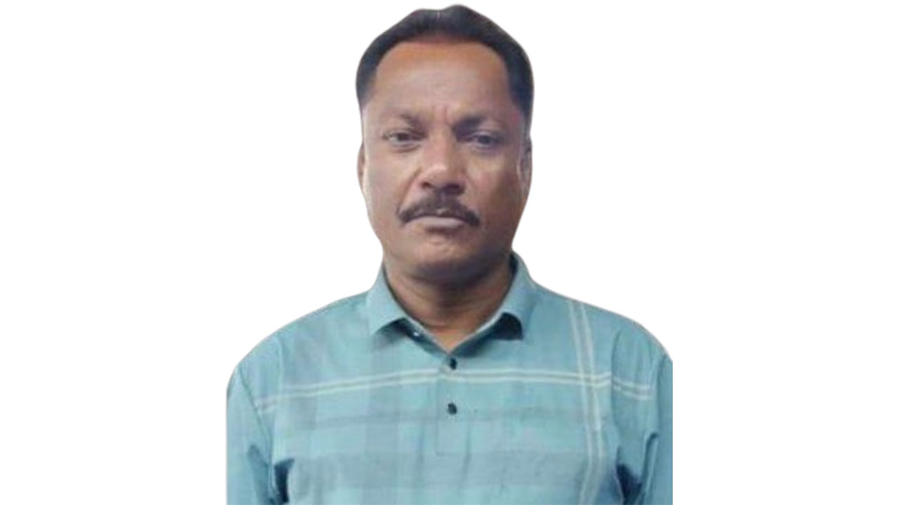 সাবেক ইউপি সদস্যসহ তিনজনকে গুলি