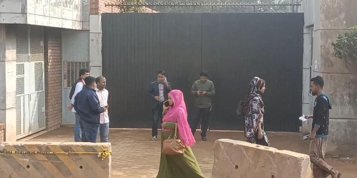 আশুলিয়ায় ৩৫ কারখানা ছুটি ঘোষণা