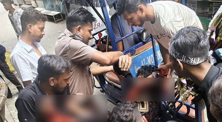 তাজিয়া মিছিল থেকে তরুণকে ধাওয়া, বিপণিবিতানে কুপিয়ে হত্যা