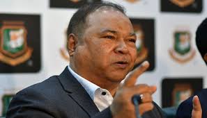 জাতীয় দলে থাকা অবস্থায় রাজনীতি করা উচিত না: প্রধান নির্বাচক