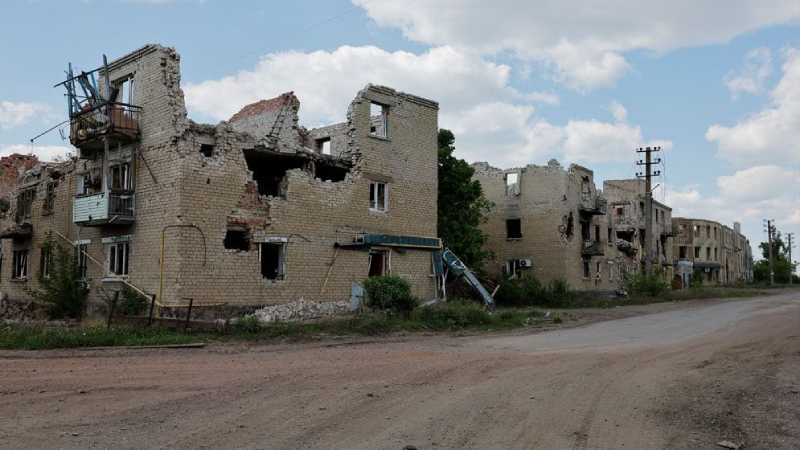 লুহানস্ক পুরোপুরি দখলের দাবি রাশিয়ার, মন্তব্য নেই ইউক্রেনের