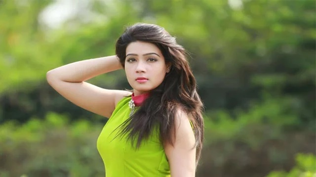 বিমানবন্দরে মাহিকে দেড় ঘণ্টা ধরে জিজ্ঞাসাবাদ