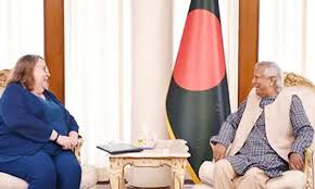 প্রধান উপদেষ্টার সঙ্গে মার্কিন চার্জ দ্য অ্যাফেয়ার্সের সাক্ষাৎ