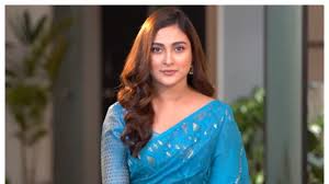 আত্মসমর্পণ করলেন মেহজাবীন