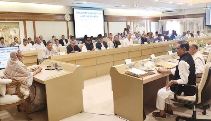 রদবদলের আভাস মন্ত্রিসভায়, আসতে পারে নতুন মুখ