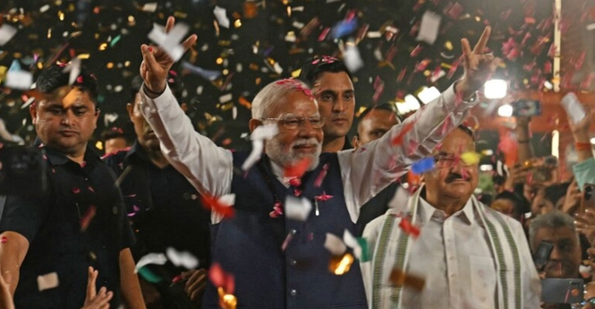 আজ প্রধানমন্ত্রী হিসেবে শপথ নিচ্ছেন নরেন্দ্র মোদি