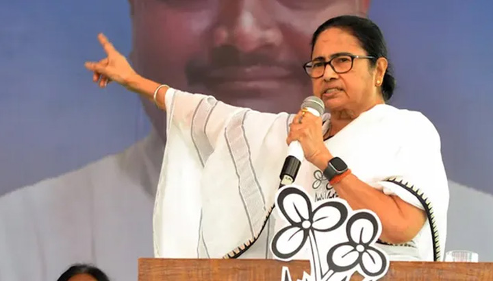 বাংলাদেশের অভ্যন্তরীণ বিষয়ে নাক গলাতে চাই না: মমতা
