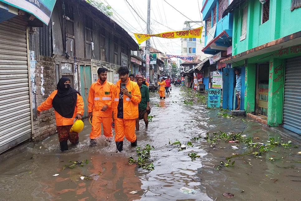 রেমালের প্রভাবে মোরেলগঞ্জ পৌরসভাসহ বহু গ্রাম প্লাবিত