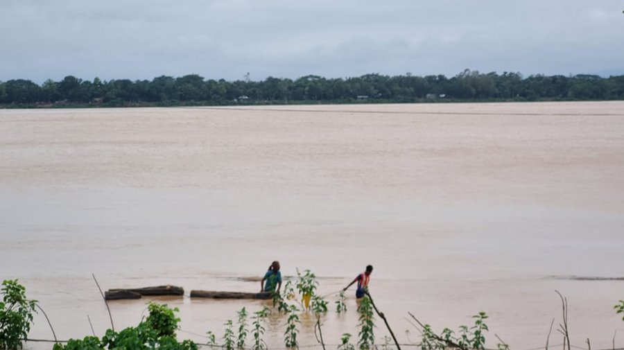 উজানে সর্বোচ্চ বৃষ্টি,  প্রায় সব নদীর পানিই বাড়ছে