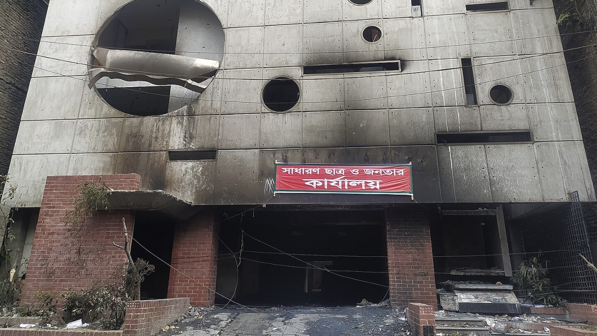 আ.লীগের করা আইনেই দলটি নিষিদ্ধ হতে পারে: প্রধান কৌঁসুলি
