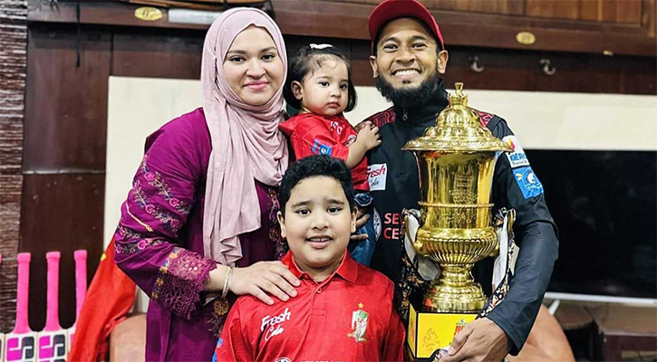 ২০টি পেইনকিলার নিয়েও খেলেছেন, জানালেন মুশফিকের স্ত্রী