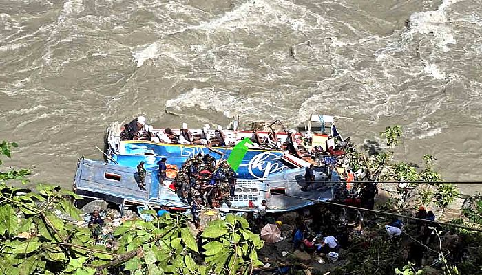 নেপালের বাস দুর্ঘটনায় ৪১ ভারতীয়র মৃত্যু