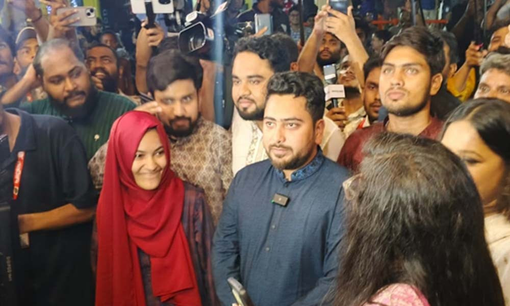 সব ধর্ম-মতের মানুষ নিয়ে এগোতে চাই : নাহিদ ইসলাম
