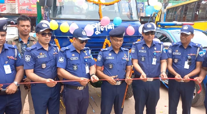 চাঁদপুরে ‘নো হেলমেট নো ফুয়েল’ কার্যক্রম শুরু