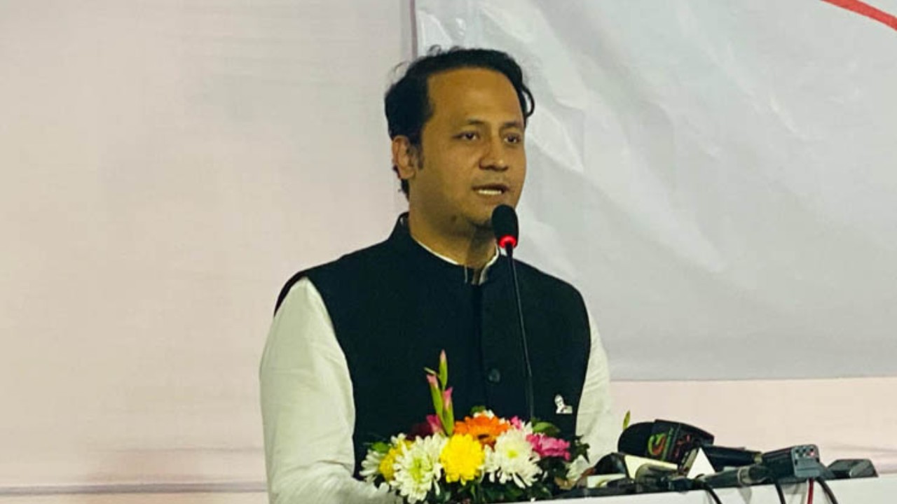 শিক্ষকদের মর্যাদা ও বেতনের বিষয়টি নিয়ে সরকার কাজ করছে: শিক্ষামন্ত্রী