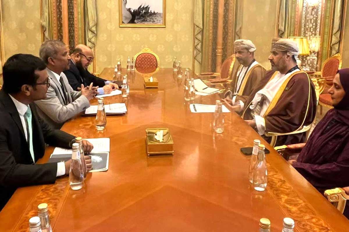 বাংলাদেশিদের জন্য ওয়ার্ক ভিসা চালুর আশ্বাস ওমানের