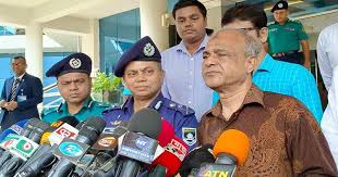 পুলিশ নয়, মামলা সাজাচ্ছেন অন্যরা: স্বরাষ্ট্র উপদেষ্টা