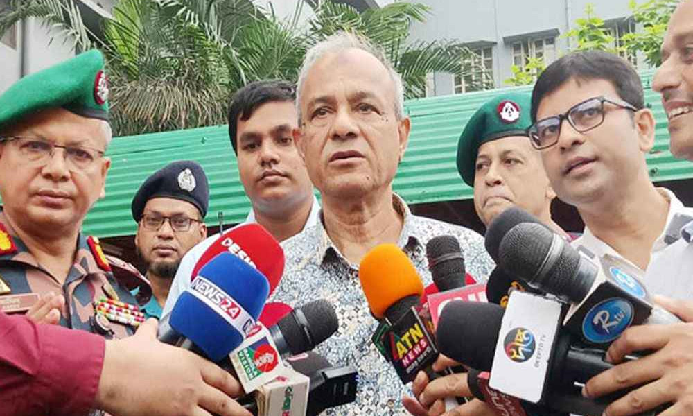 সহিংসতায় আহতরা বিশ্বমানের চিকিৎসা পাচ্ছেন: স্বরাষ্ট্র উপদেষ্টা