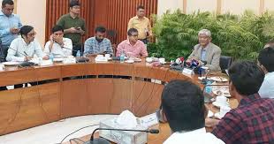 মেগা প্রকল্প নয়, জীবন-জীবিকা প্রাধান্য পাবে: উপদেষ্টা