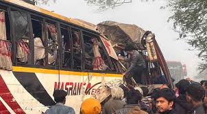 পাবনায় দুই বাসের সংঘর্ষে প্রাণ গেল ২ জনের