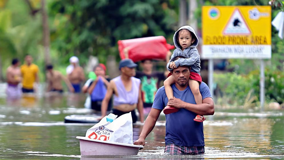 ফিলিপাইনে সুপার টাইফুন ‘ফাং-ওং’র আঘাত, প্রাণ গেল ২ জনের